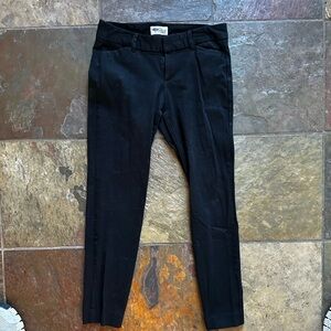 Old Navy Black Capris with Slim Tapered Fit